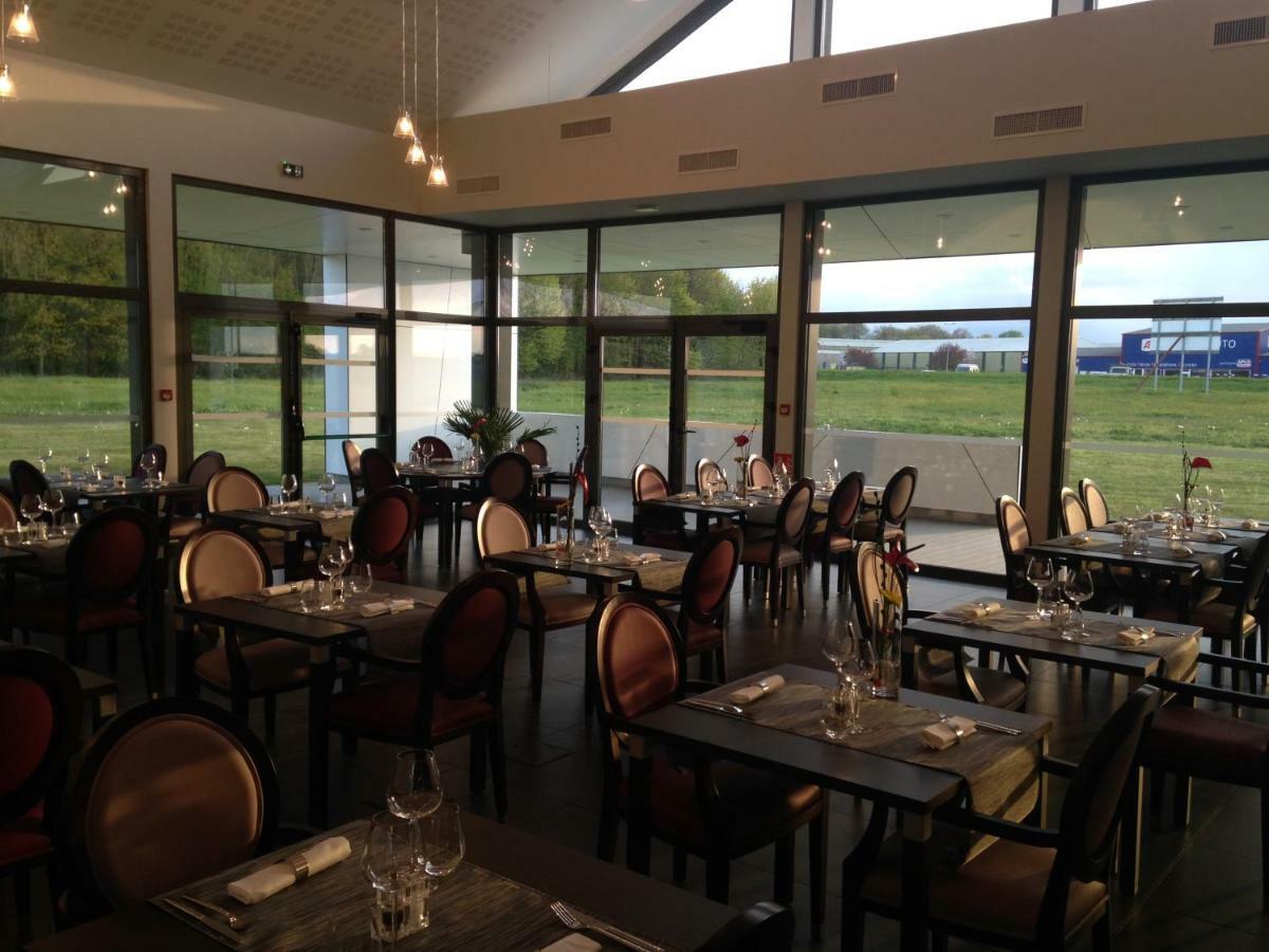 Hotel - Restaurant La Claire Foret Morhange Eksteriør bilde